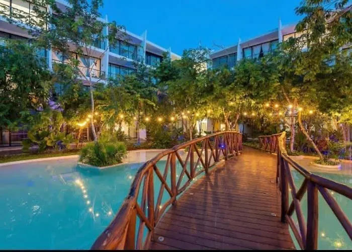 Private Jungle Cool Pool 500 Mbps Wi-fi 3 Bikes King Bed Apartment *