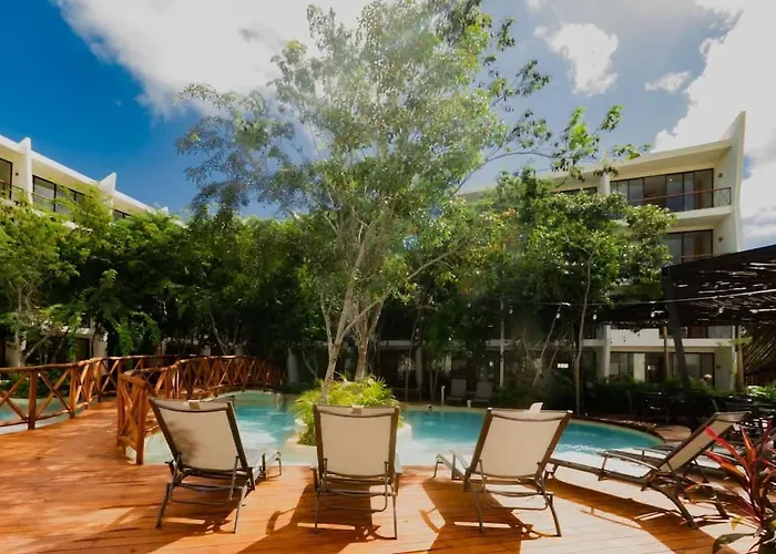 Private Jungle Cool Pool 500 Mbps Wi-fi 3 Bikes King Bed *